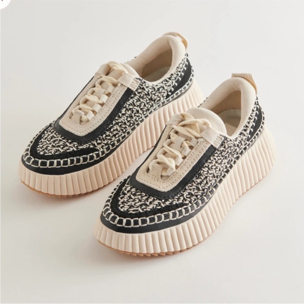 Dolce Vita Women’s Dolen Sneakers Black & White Woven Platform Size 8.5